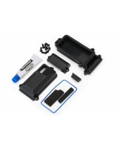 Traxxas 8224 Box, receiver (sealed)/ wire cover/ foam pads/ silicone grease/ 3x8 BCS (5)/ 2.5x8 CS (2)