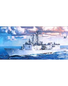 Academy 14102 USS Oliver Hazard Perry FFG-7 1/350
