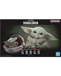 Bandai 5063391 Star Wars The Mandalorian Grogu 1/4 (1/12 Scale Grogu Included)