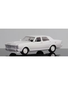 DDA 240K XW GT Falcon Sedan Plastic Model Kit 1/24