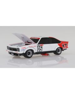 DDA LU-r04 Hard Plastic Model Car A9X Torana 1978 308 Bathurst Winner Brock Spectra Rides Light Up 1/24